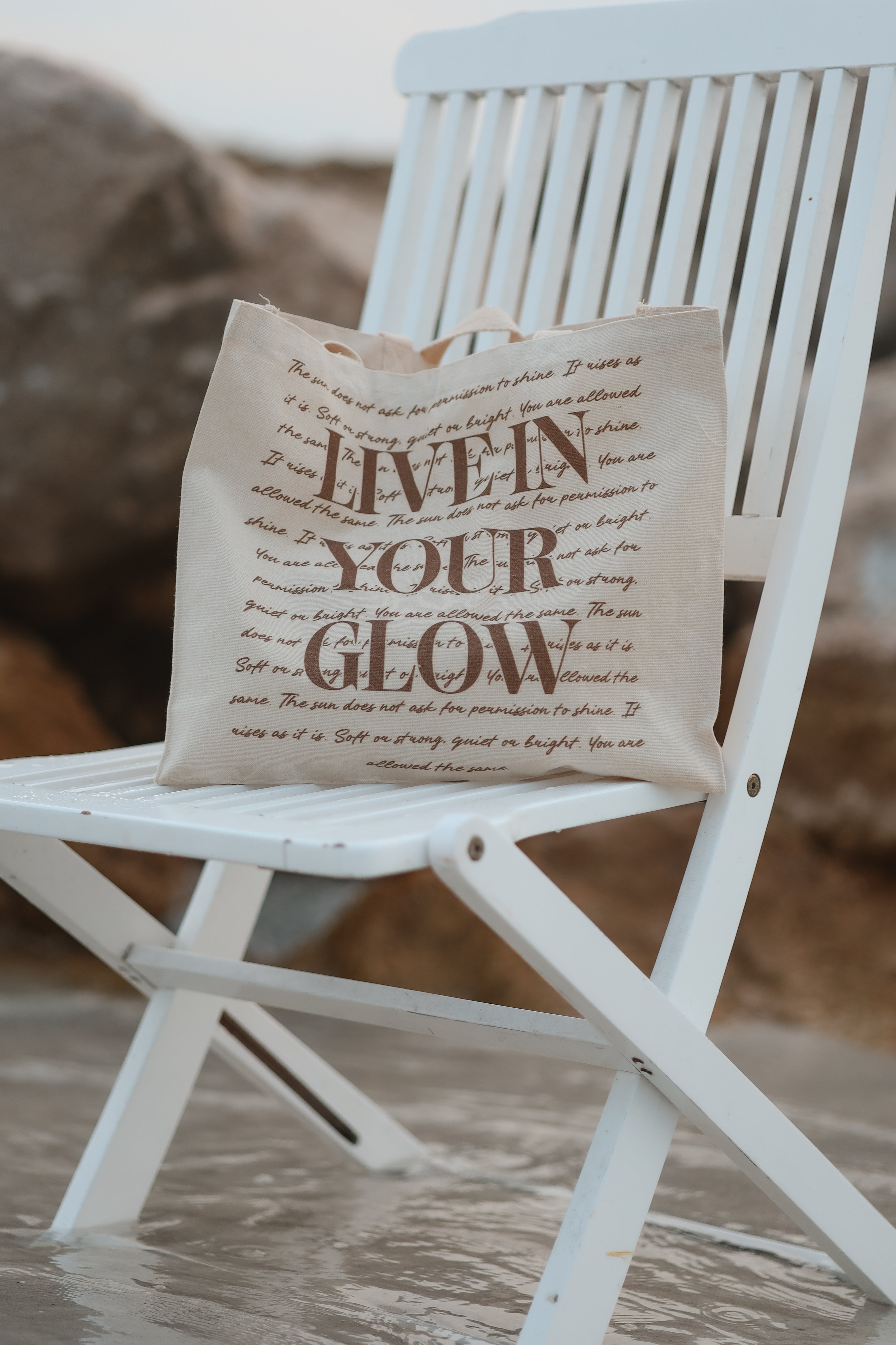 glow tote