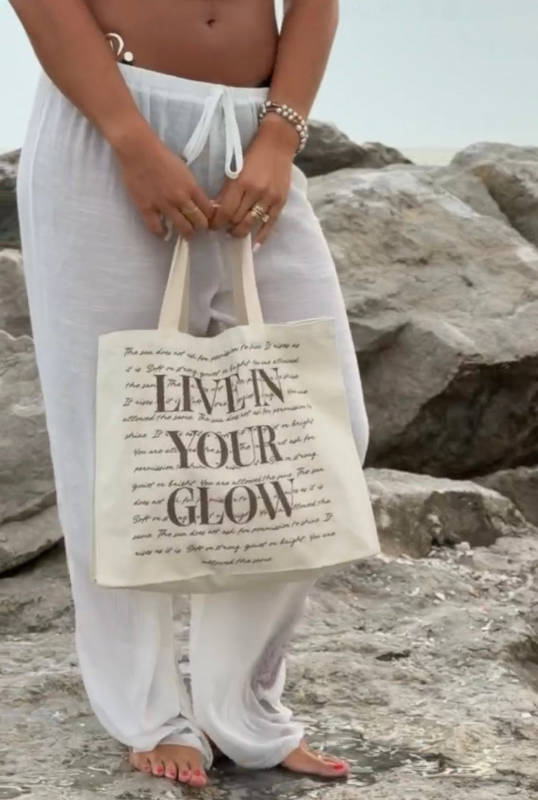 glow tote